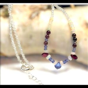 ❤️⭐️🥂genuine Garnet, iolite, Ethiopian opal/black spinel stunning neck collar